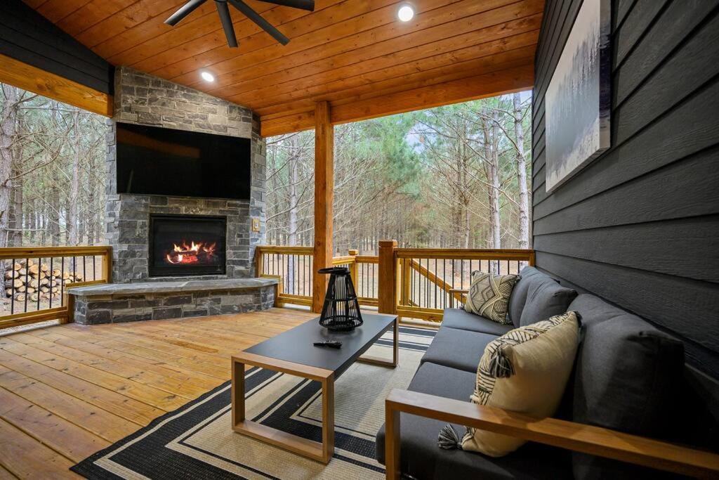 The Ember House - Luxury Honeymoon Cabin Broken Bow Exterior photo
